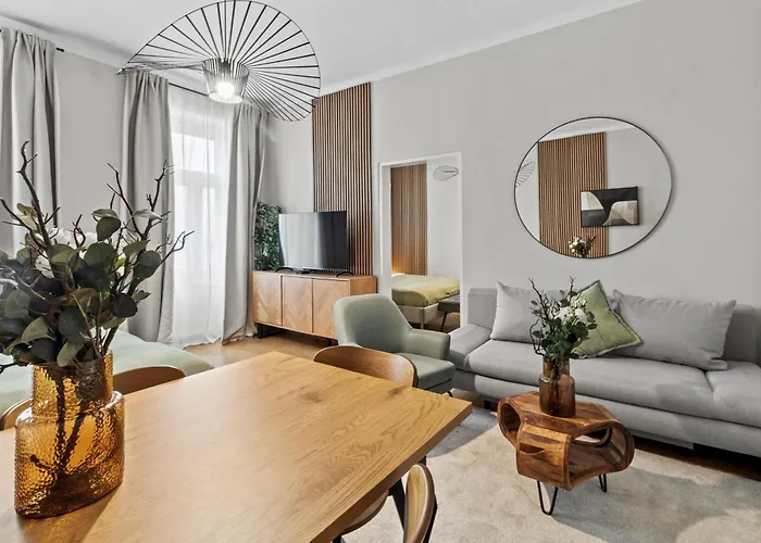 Monthly Only - 5 Min To U1 Vorgartenstrasse - Fast Center Apartament *